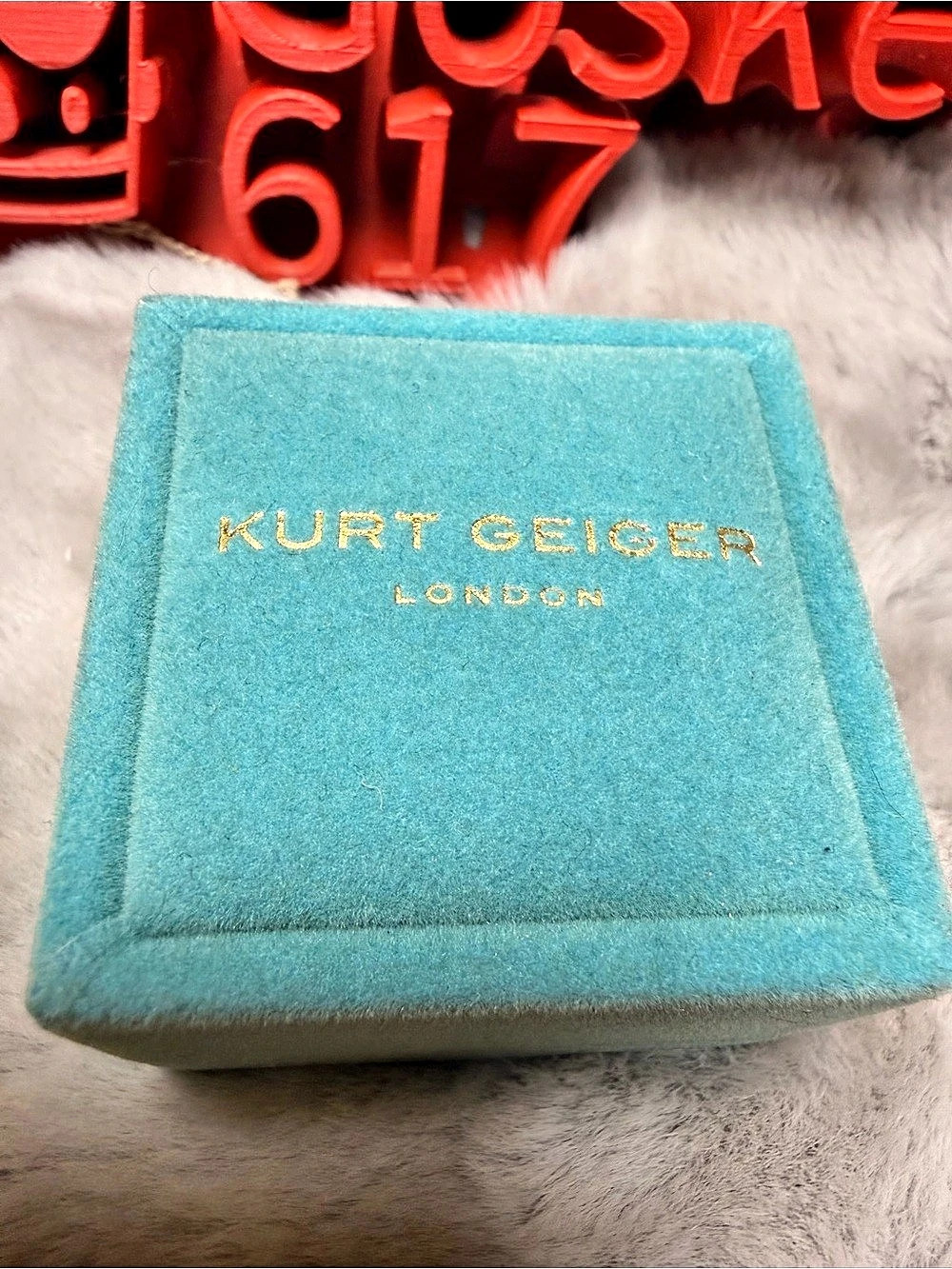 Kurt Geiger London Crystal Eagle Ring Pink & Gold Statement Ring Like New - Picture 2 of 13